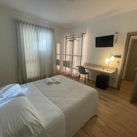 Albergo Perseo Portopalo Di Capo Passero Εξωτερικό φωτογραφία