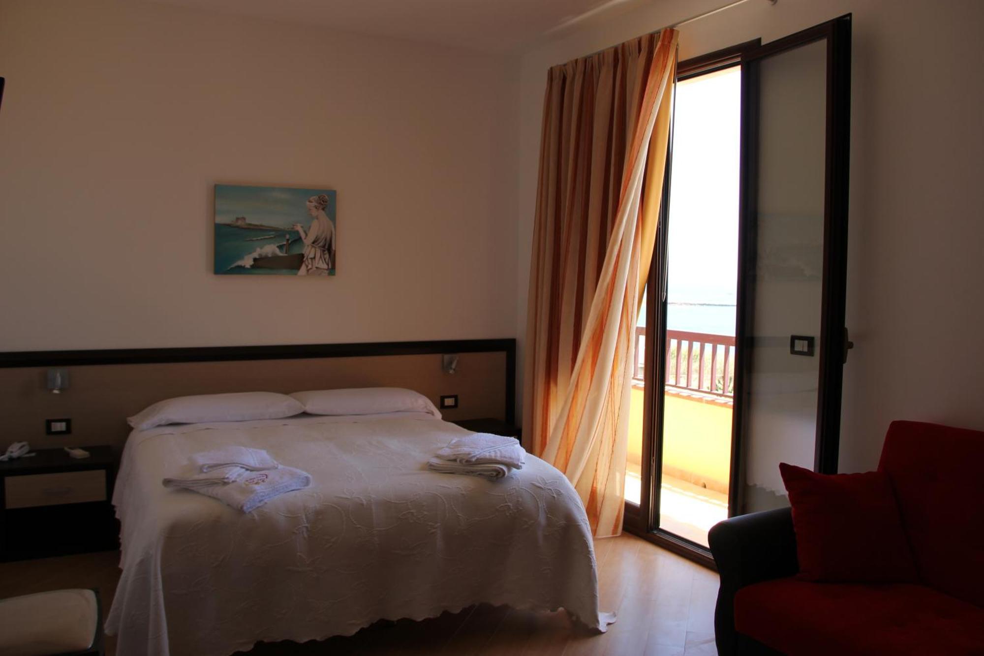 Albergo Perseo Portopalo Di Capo Passero Εξωτερικό φωτογραφία