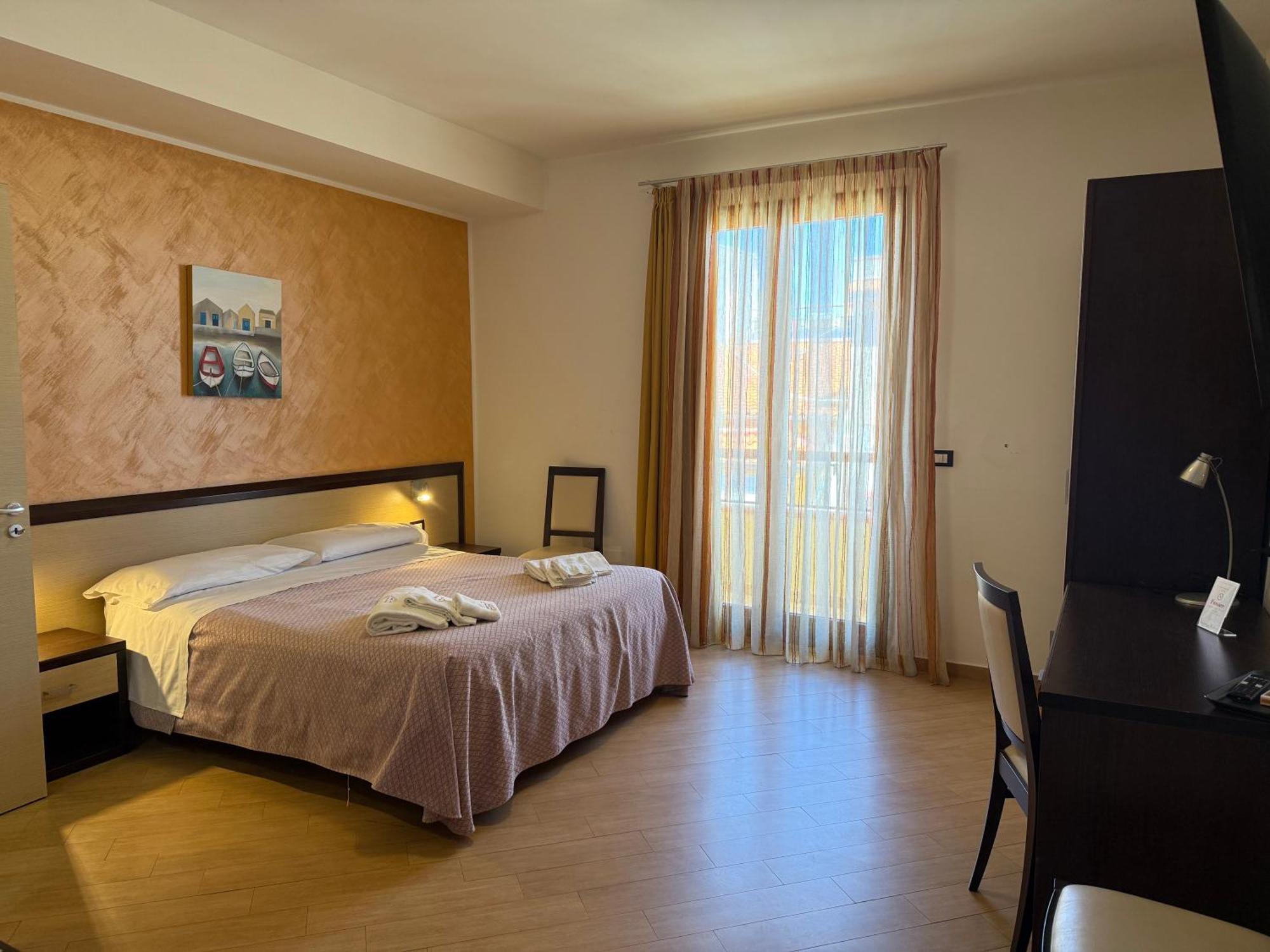 Albergo Perseo Portopalo Di Capo Passero Εξωτερικό φωτογραφία