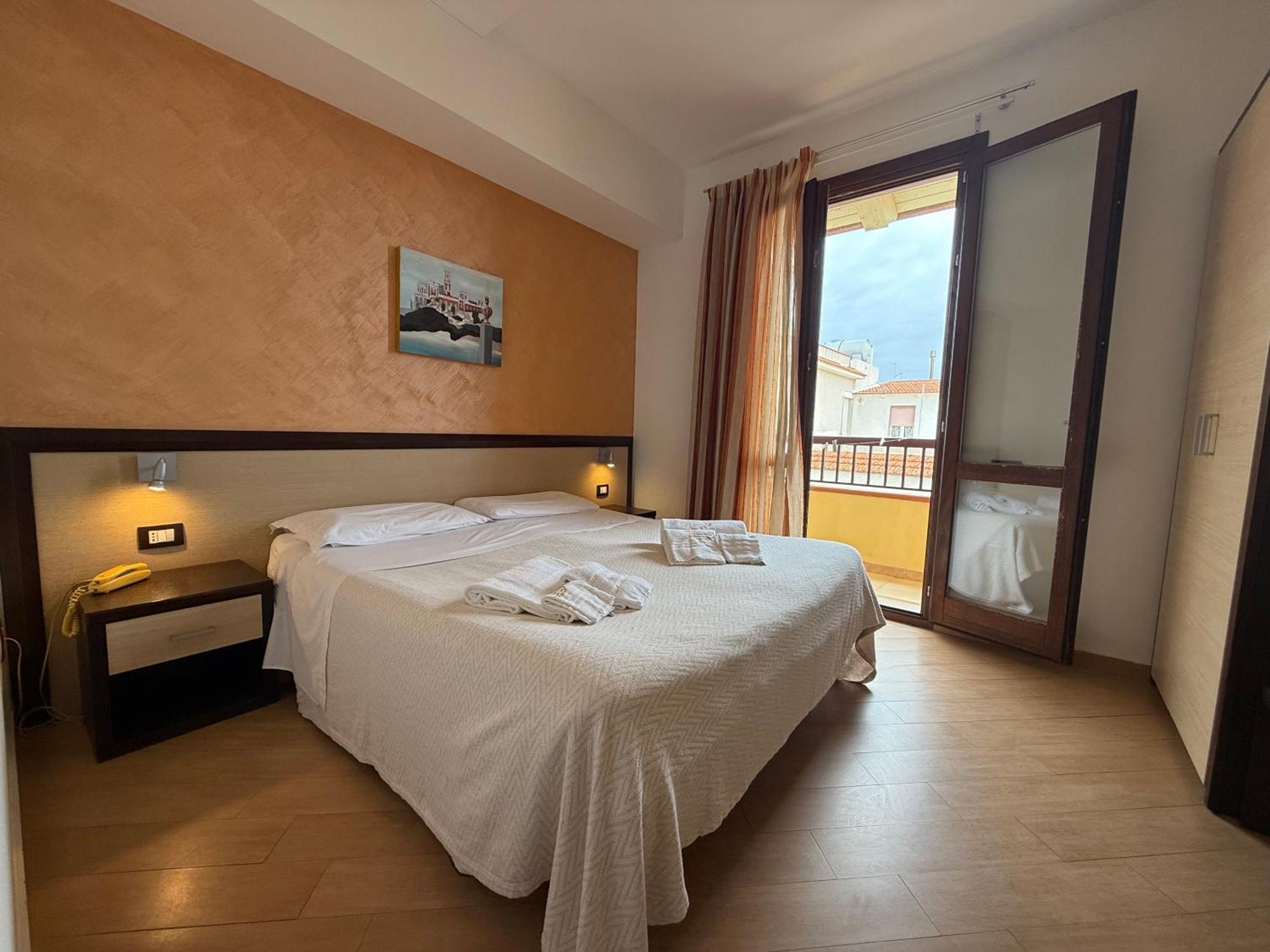 Albergo Perseo Portopalo Di Capo Passero Εξωτερικό φωτογραφία