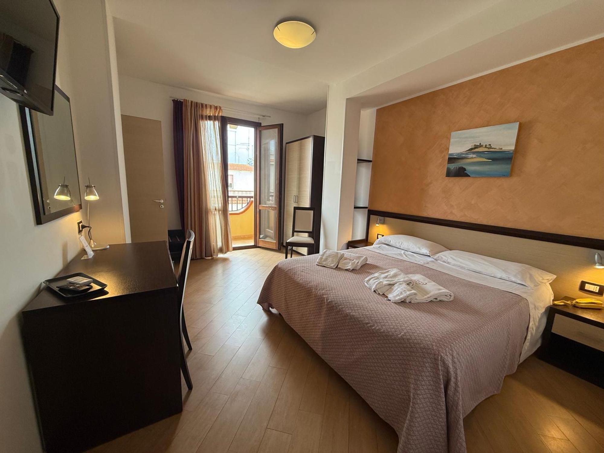 Albergo Perseo Portopalo Di Capo Passero Εξωτερικό φωτογραφία